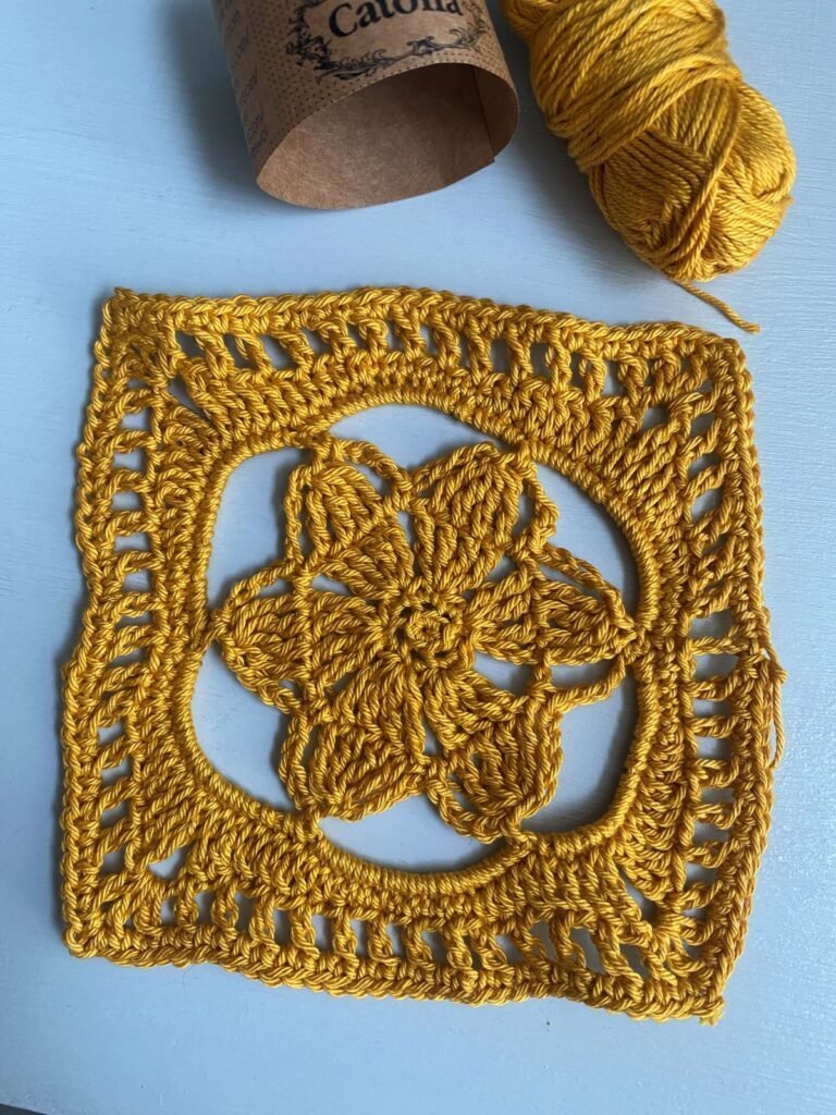 3XL/4XL/5XL flower motif