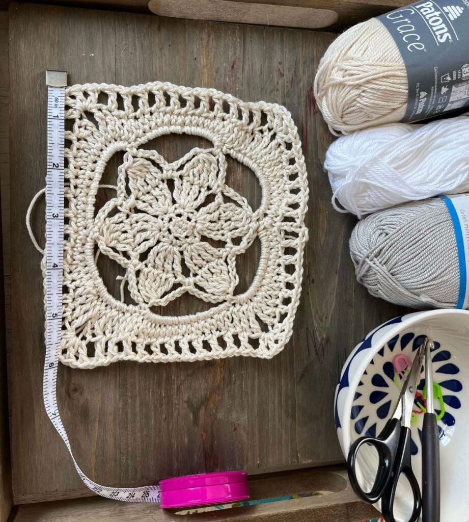 L/XL/2XL flower motif