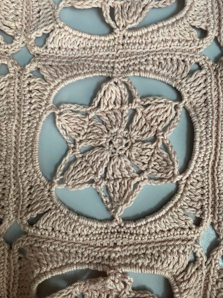 Flower lace crocheted motif
