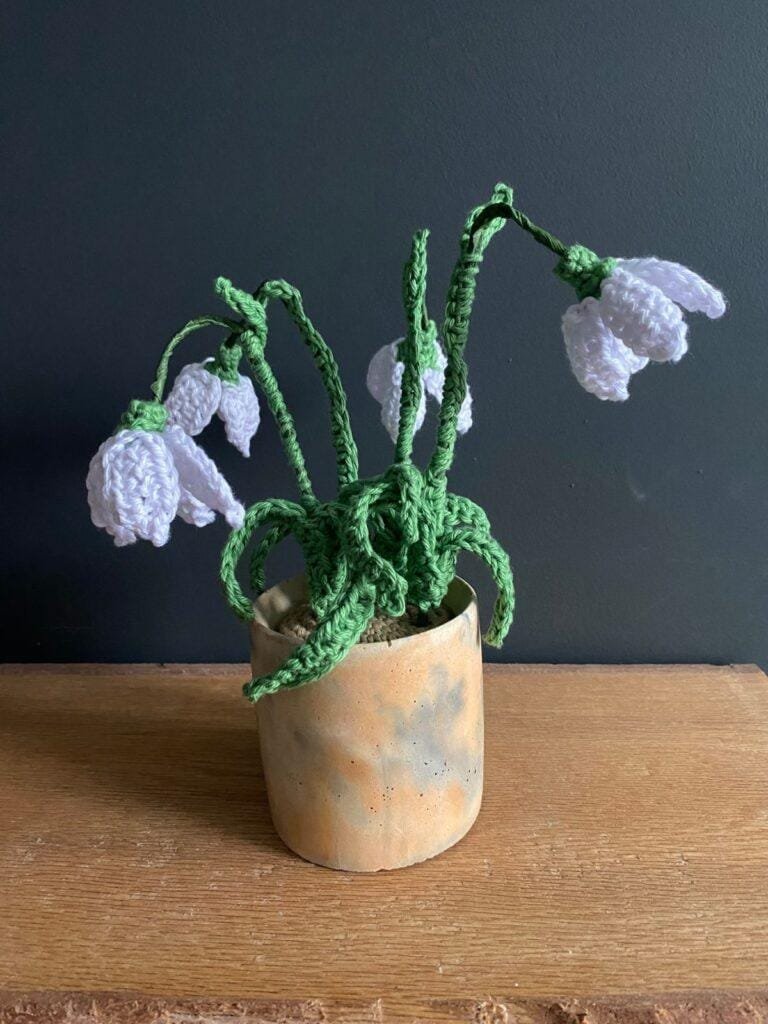 Snowdrop Crochet Pattern for Mother’s Day